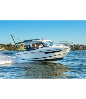 Kateris Parker 750 Cabin Cruise